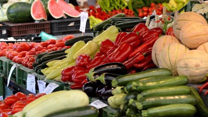 the-market-place-821843_960_720 (1)
