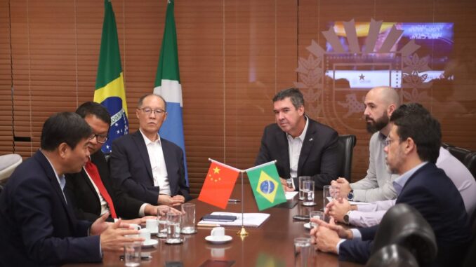 Reuniao-grupo-chineses-Foto-Alvaro-Rezende-6-scaled-1-1536x1024